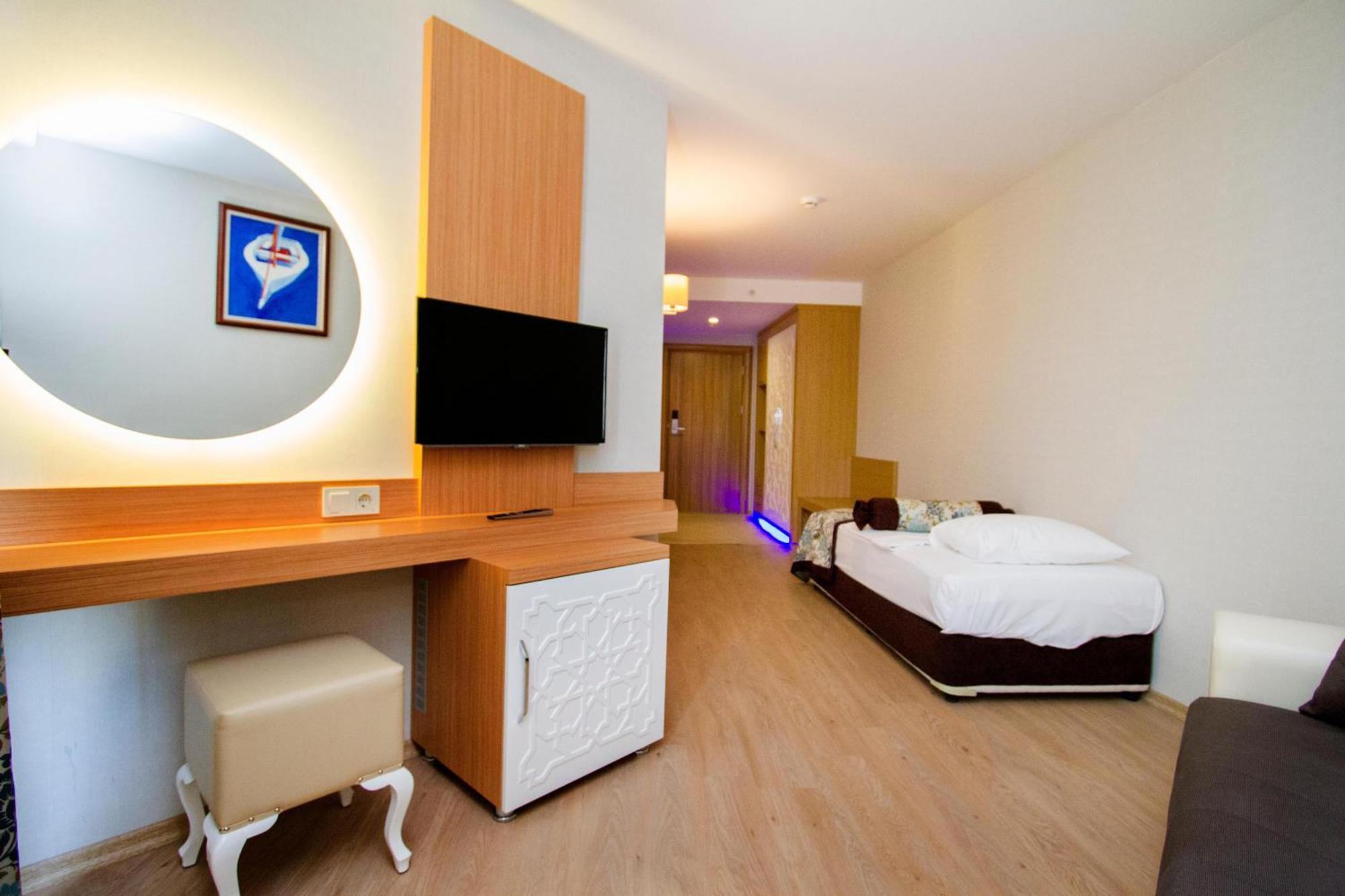 Blue Wave Suite Hotel Alanya Extérieur photo